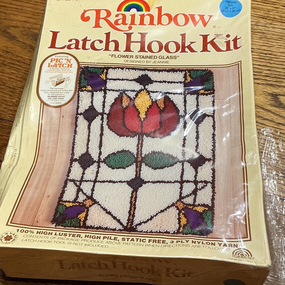 Rainbow Latch Hook Rug/Wall Hanging Kits Style #57 Flower Stained Glass NIP